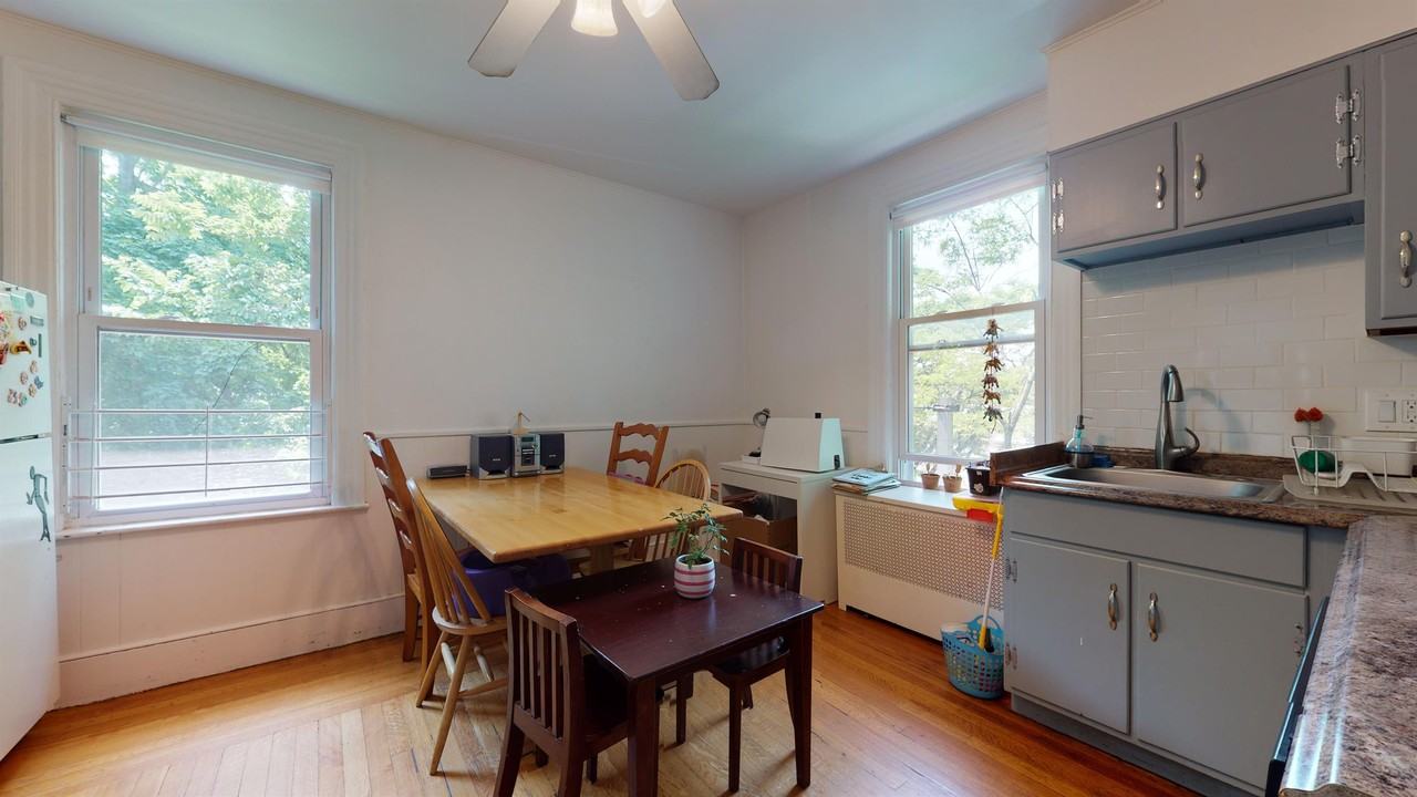 41 Orchardhill Rd #2 - Photo 4 of 33