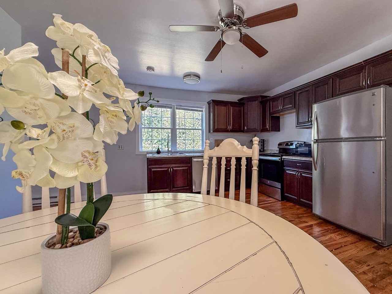 Cape Charles duplex - Photo 6 of 10
