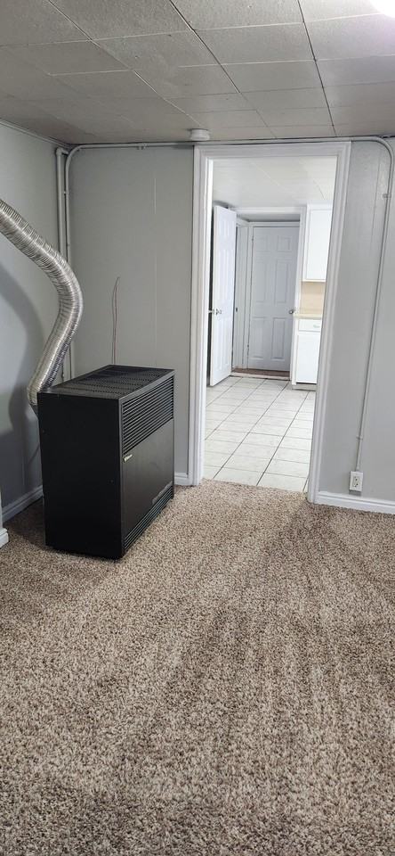 585 S 1200 W #DWN - Photo 3 of 22