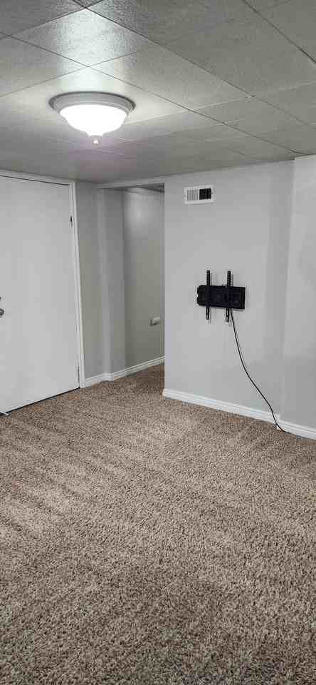 585 S 1200 W #DWN - Photo 4 of 22