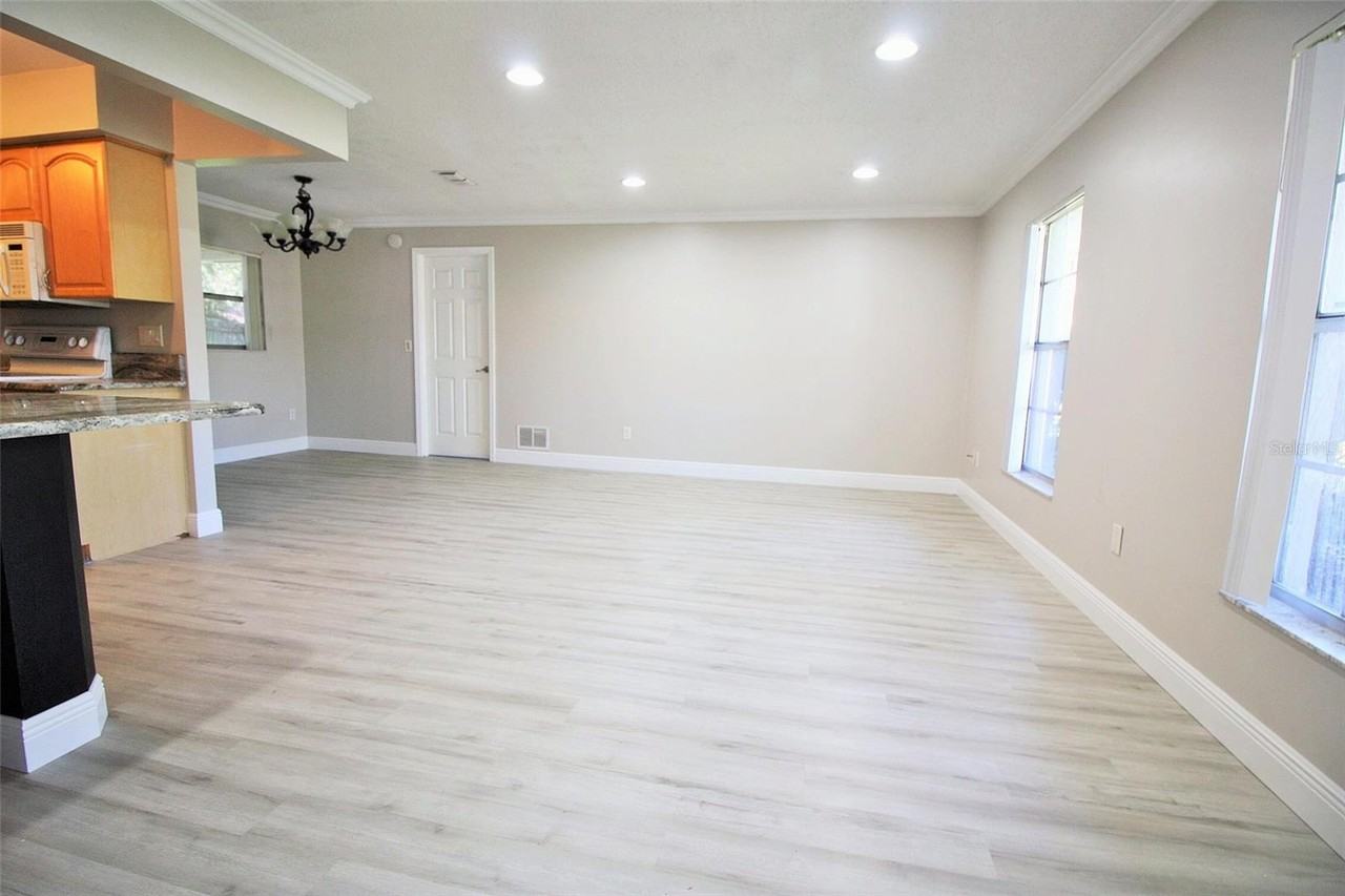 109 Donnington Ct #109 - Photo 6 of 14