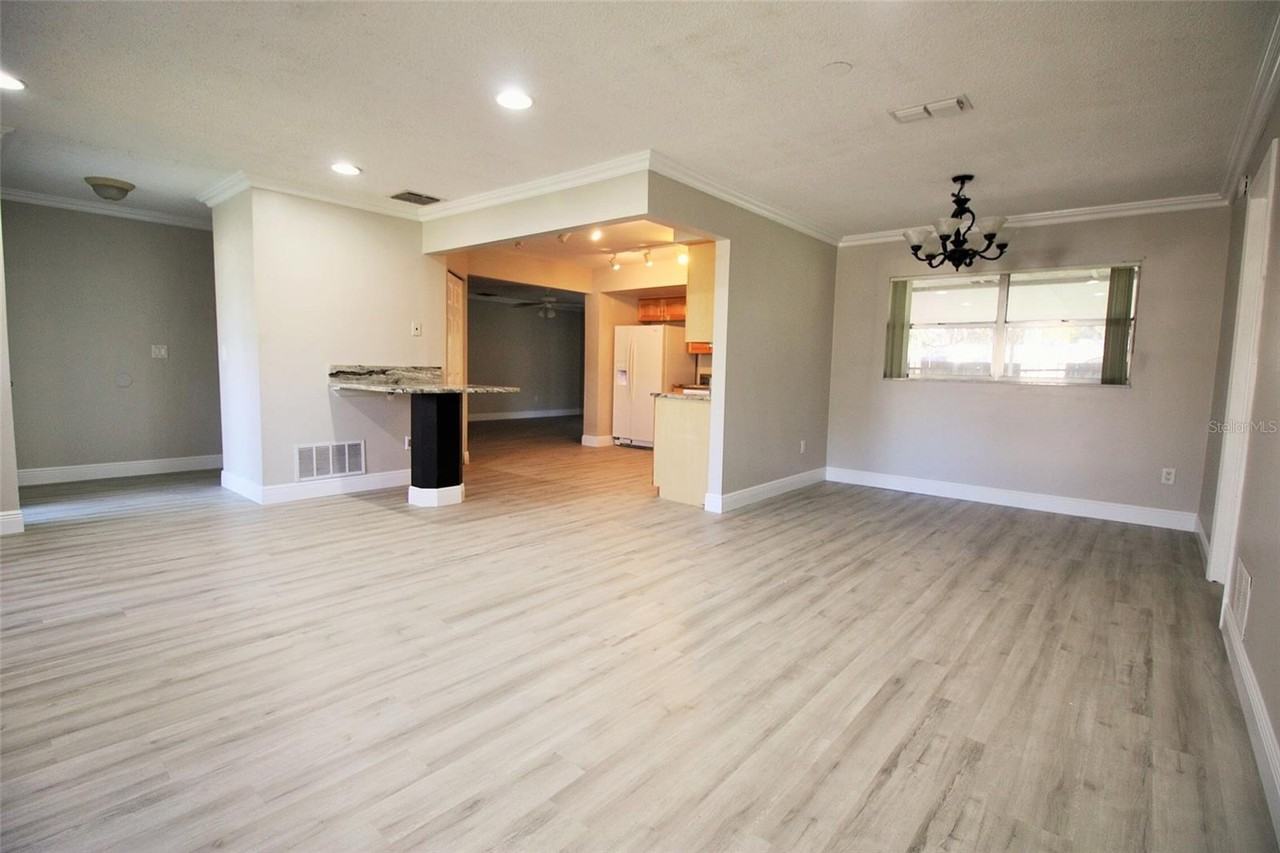 109 Donnington Ct #109 - Photo 7 of 14