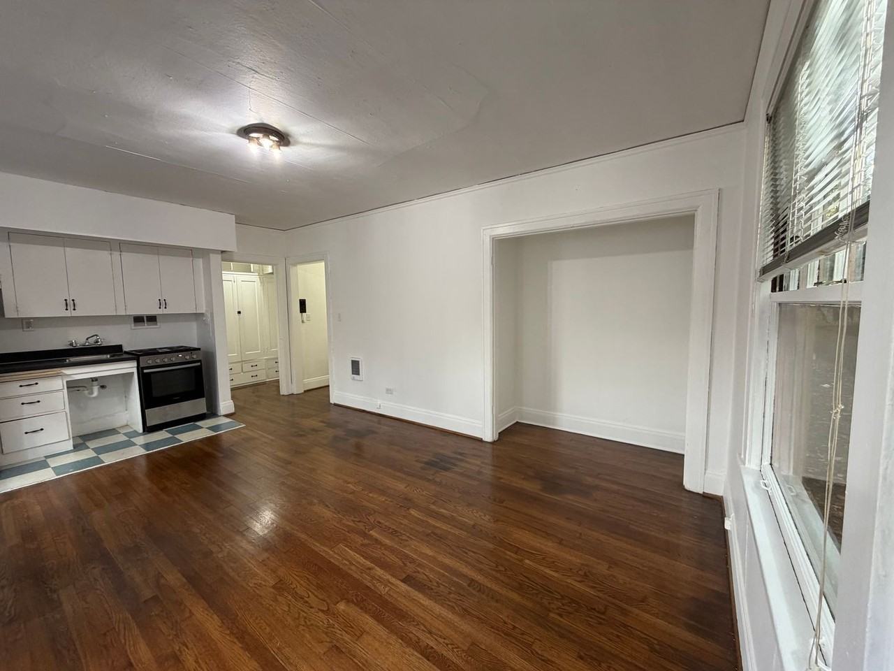Greenway Apartments - Photo 7 of 50