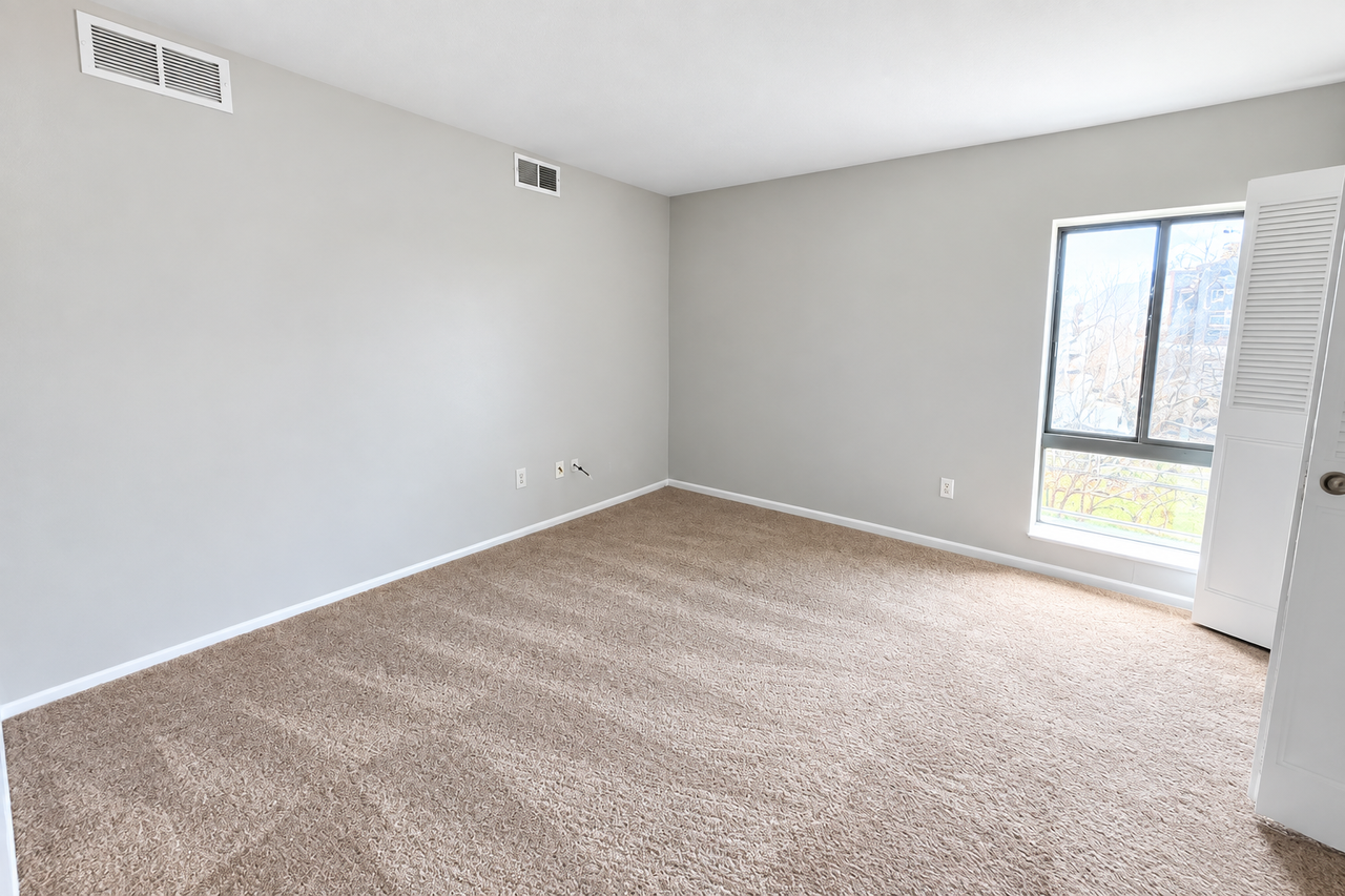 5050 DOYLE ROAD301 #301 - Photo 4 of 8