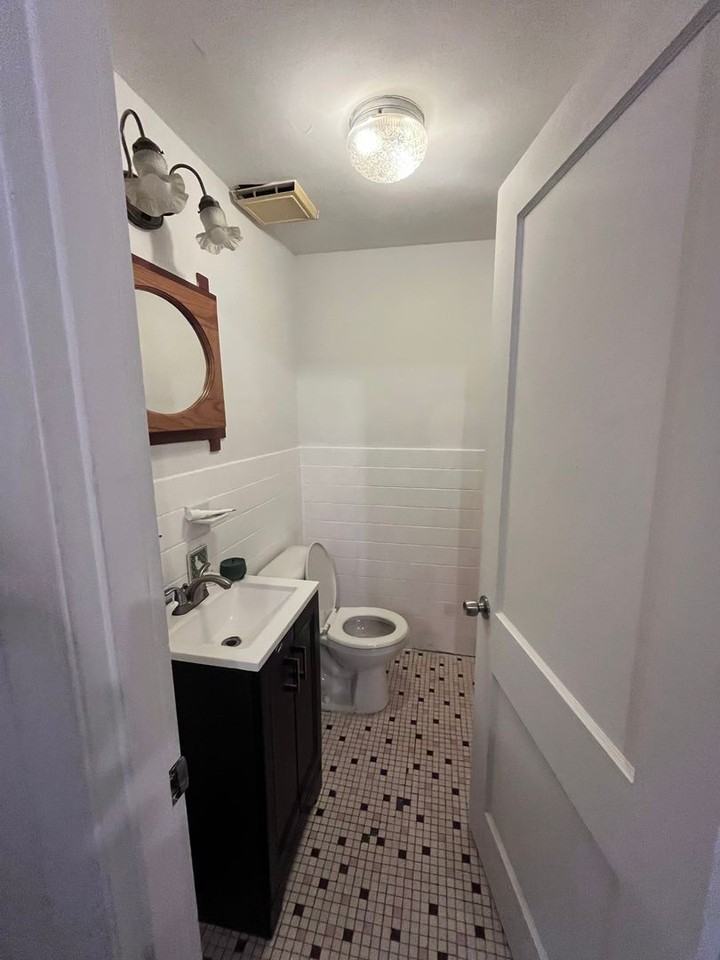 8 Sewall St - Photo 7 of 14