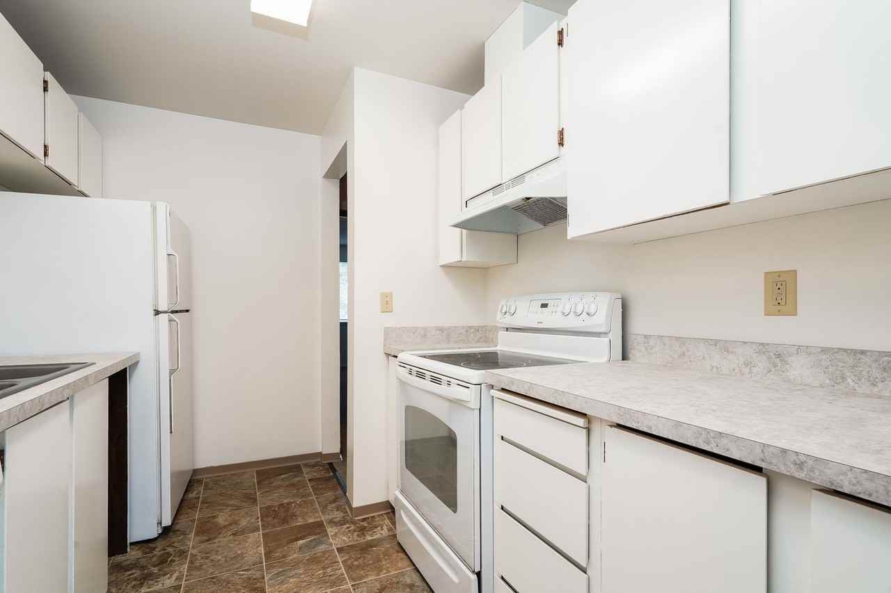 Stratford Heights in University Place - Photo 5 of 50