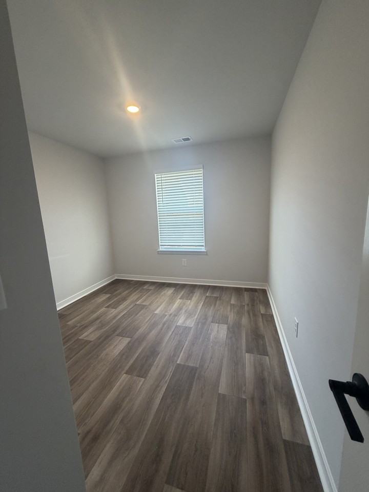 1429 King Oaks Loop #1 - Photo 3 of 25