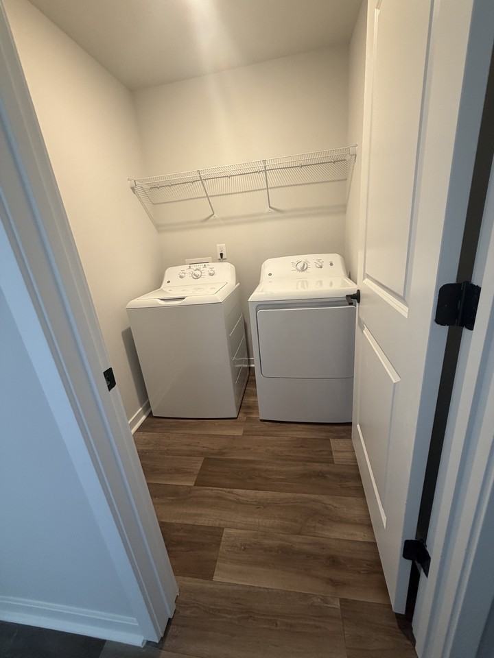 1429 King Oaks Loop #1 - Photo 4 of 25