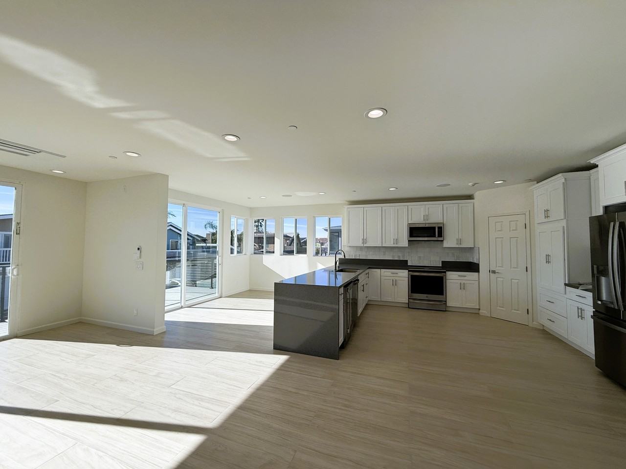 5135 Seabreeze Way #1 - Photo 6 of 17