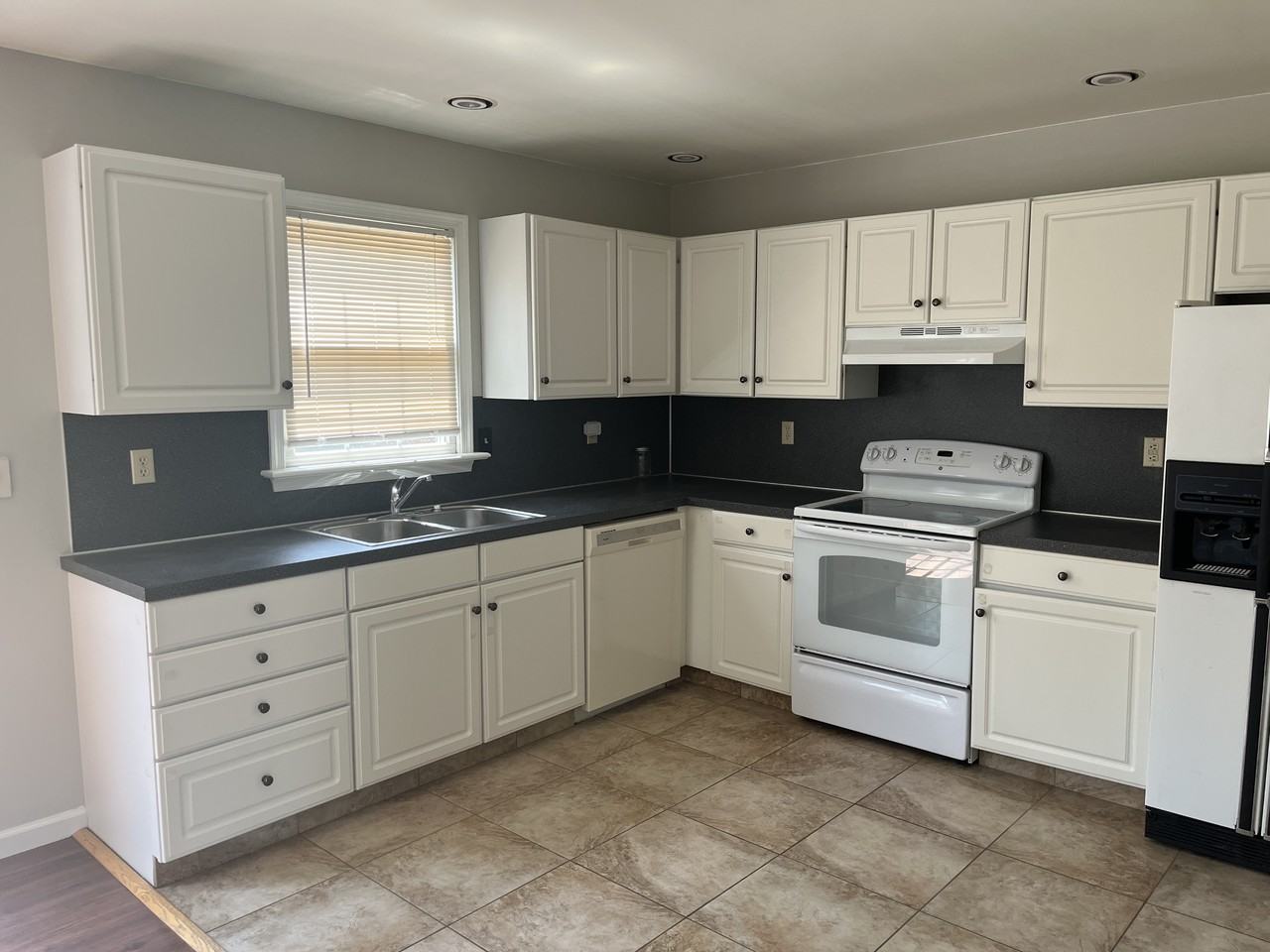 4169 Kittatinny Dr #1 - Photo 5 of 15