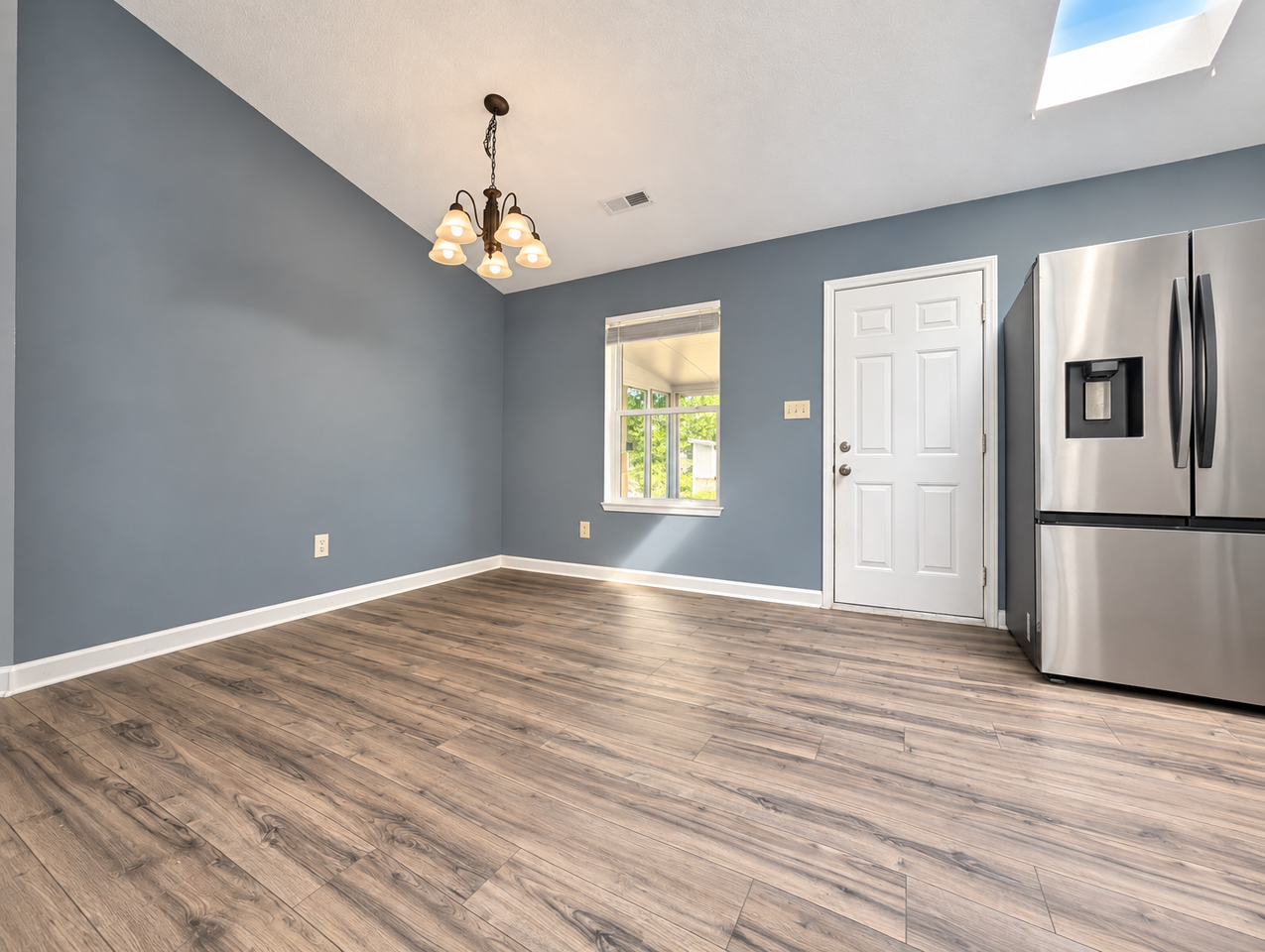 17 Beckham Pl #1 - Photo 3 of 12