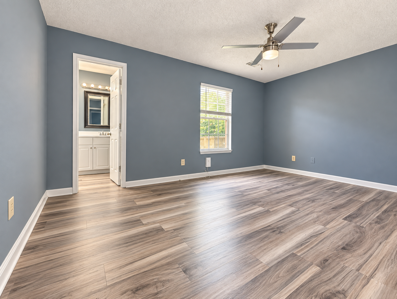 17 Beckham Pl #1 - Photo 6 of 12