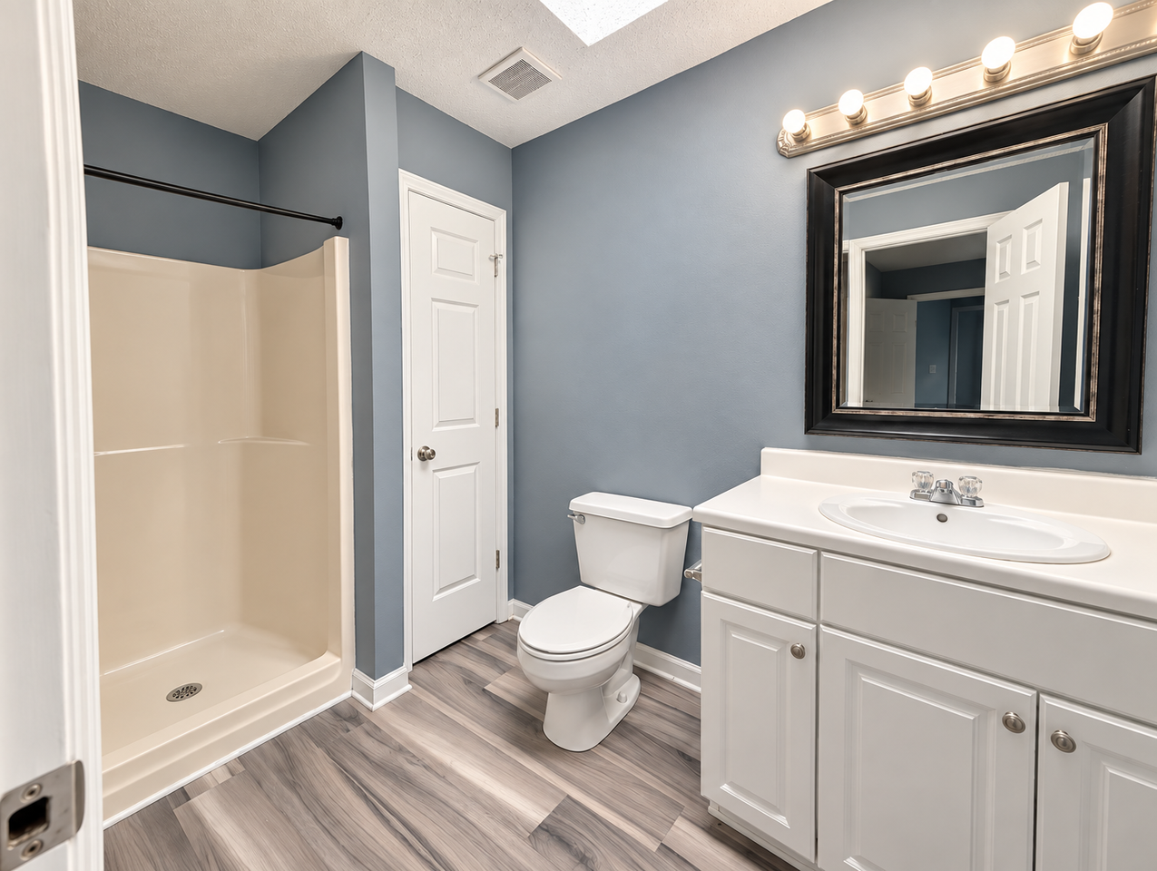 17 Beckham Pl #1 - Photo 7 of 12