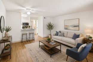 175 W Valencia Rd - Photo 1 of 1