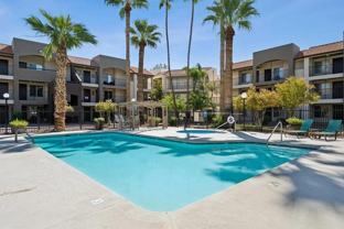 175 W Valencia Rd - Photo 1 of 1