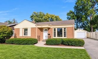 featured image of 209 N Dryden Pl #1