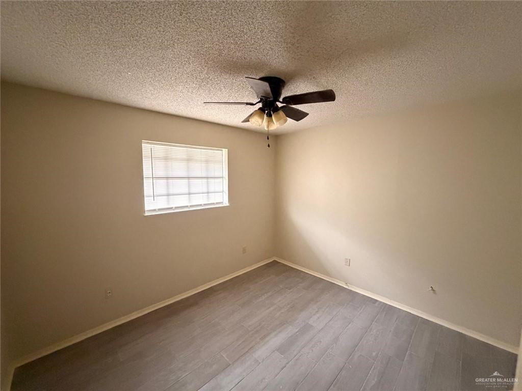 2417 Tamarack Ave #C - Photo 7 of 9