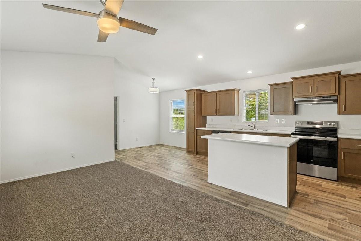 453 S 3rd St #1 - Photo 5 of 18
