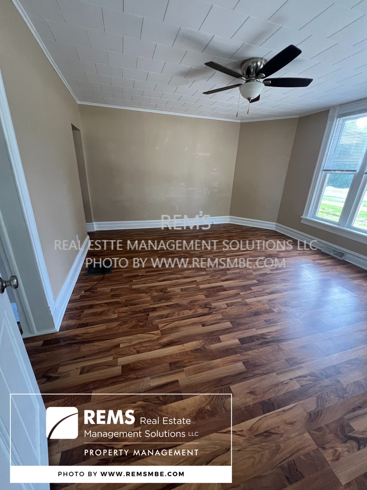 222 Mill St. - Photo 4 of 16