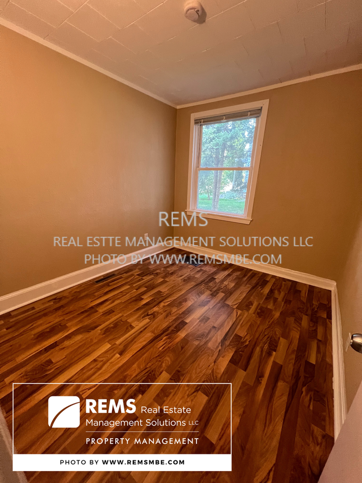 222 Mill St. - Photo 6 of 16