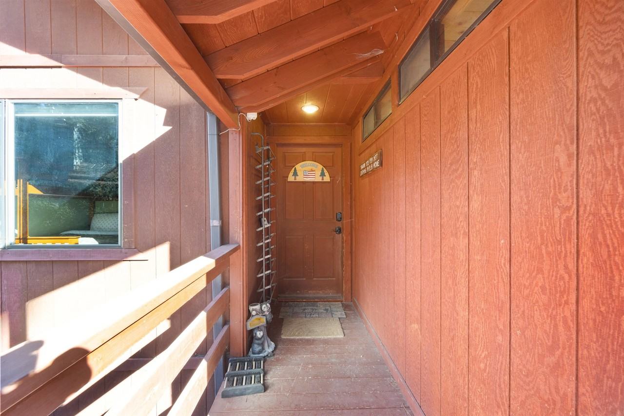 1616 Zermatt Dr #1 - Photo 6 of 50