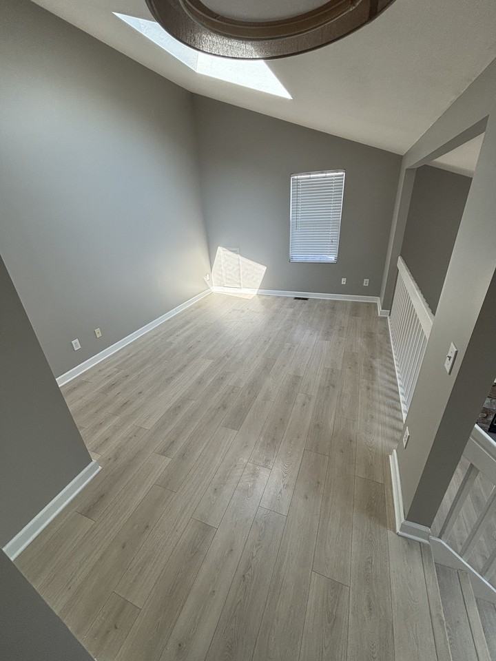 5442 Thornbriar Ln #1 - Photo 5 of 7