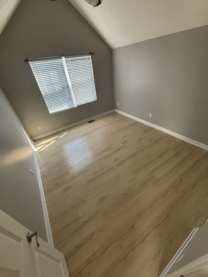 5442 Thornbriar Ln #1 - Photo 6 of 7