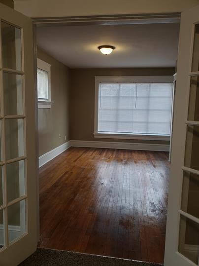 1222 W 26th St #4 - Photo 3 of 10