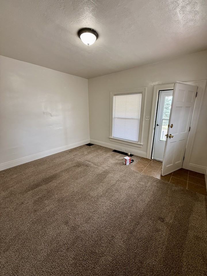 1300 Carlisle Ave #1300 - Photo 3 of 16