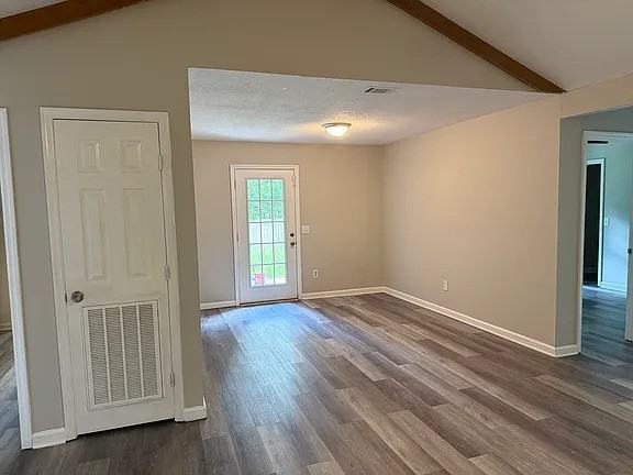 632 Trevor St #1 - Photo 3 of 9