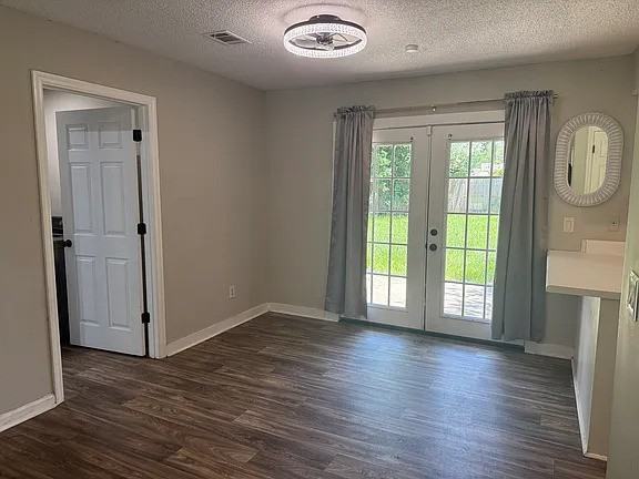932 Granger Dr #1 - Photo 3 of 13