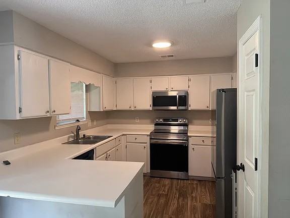 932 Granger Dr #1 - Photo 4 of 13