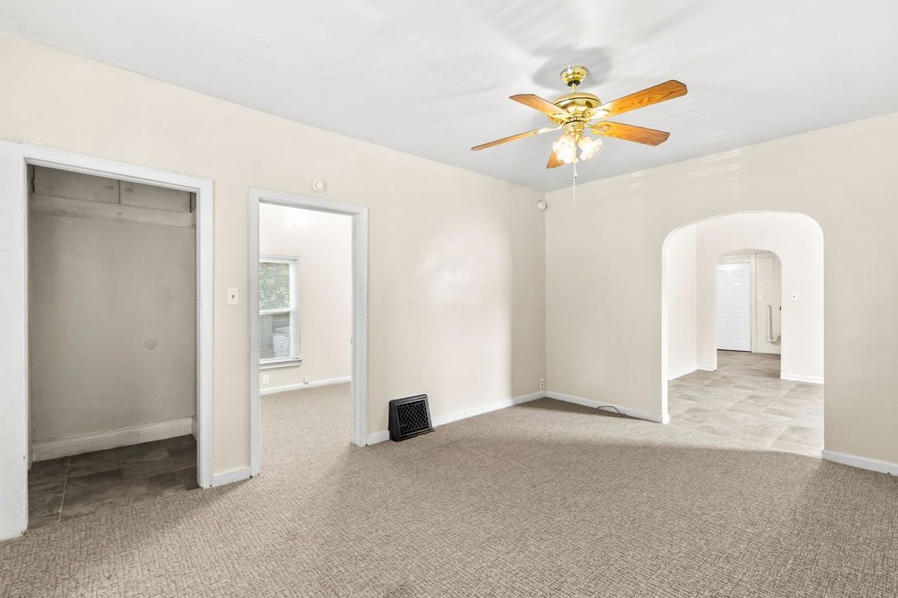 4323 Ohio St - Photo 4 of 21