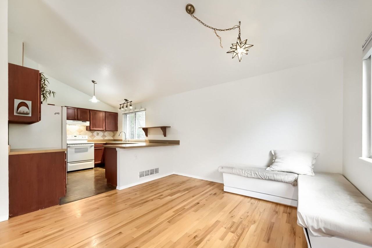 3838 Fredericks Ct - Photo 3 of 22