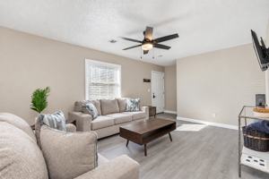 featured image of 23110 Triple Ln #15