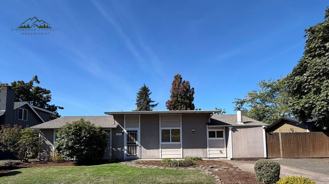 1060 Randall St - Photo 1 of 1