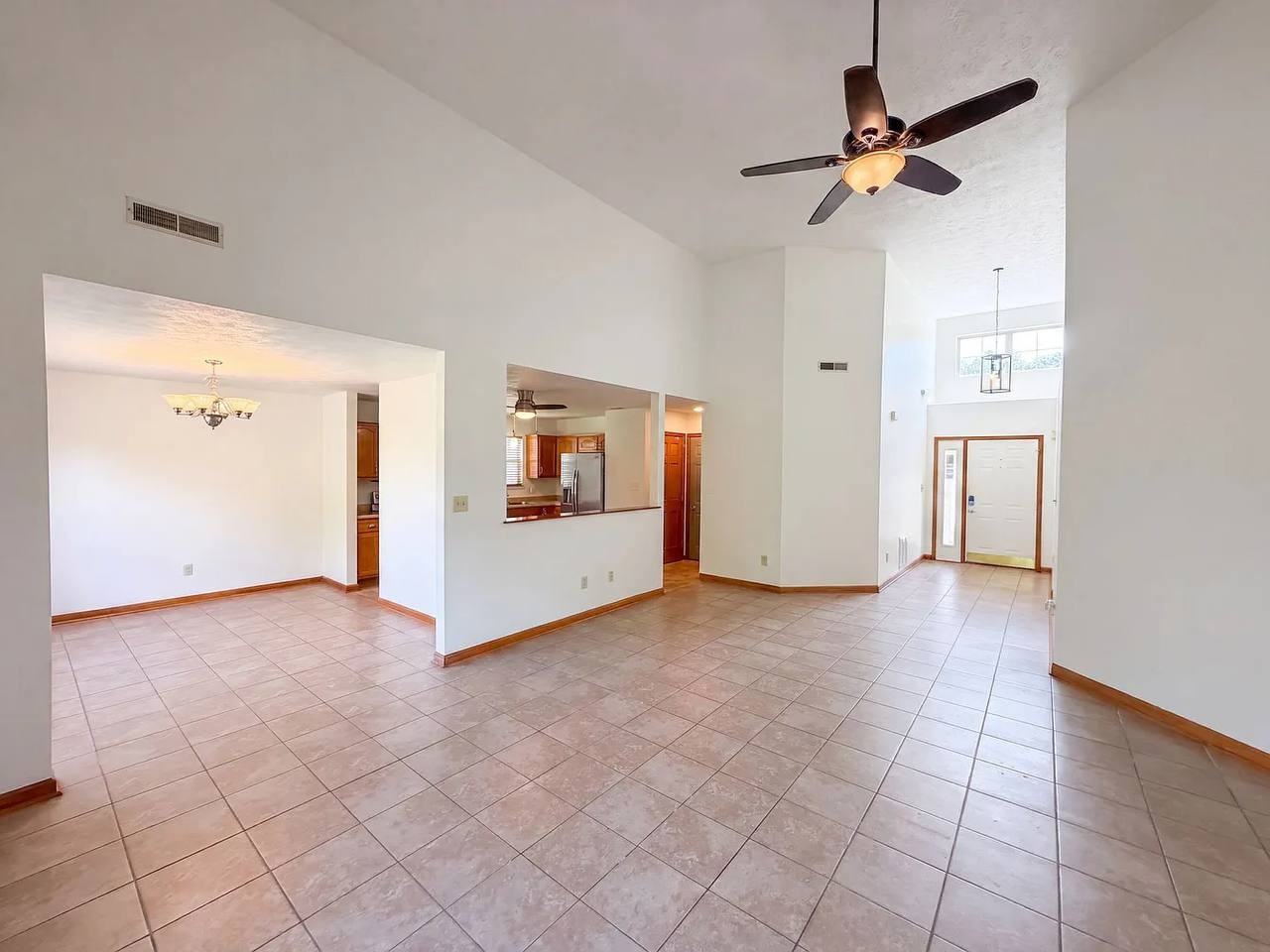 10049 Ironway Drive - Photo 5 of 10