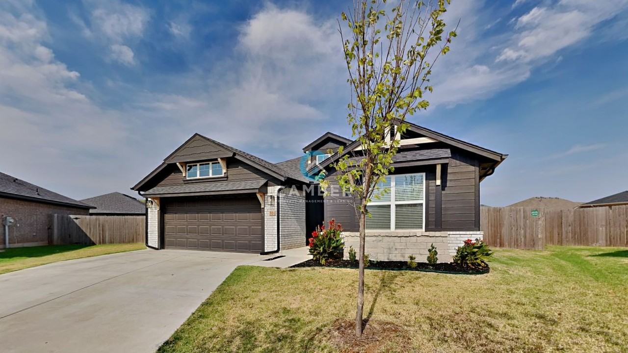 701 Caladium Dr - Photo 3 of 25