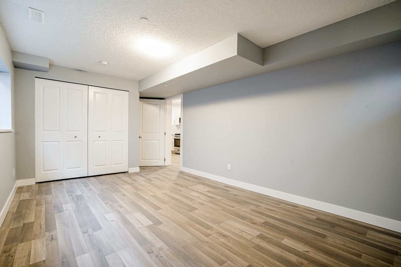 1928 Manning Avenue - Photo 2 of 9