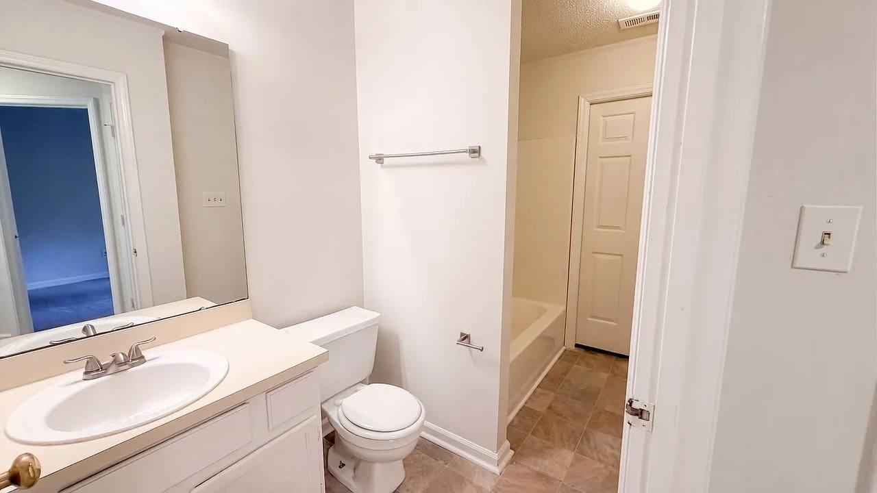 6222 Sunbridge Court - Photo 4 of 10