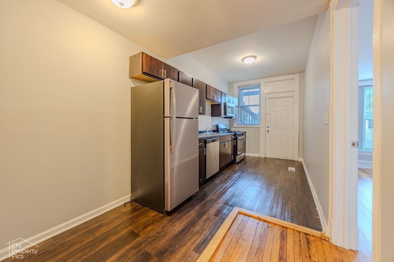 515 E 60th St. - Photo 5 of 29