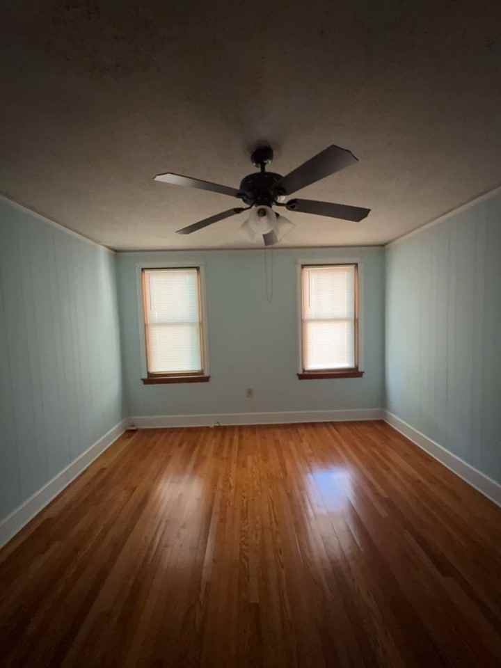 1516 Axtell Dr - Photo 4 of 10