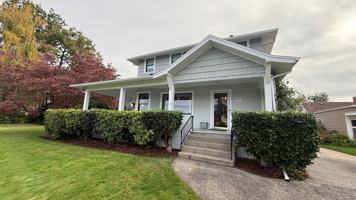 featured image of 7214 Se 13th Ave
