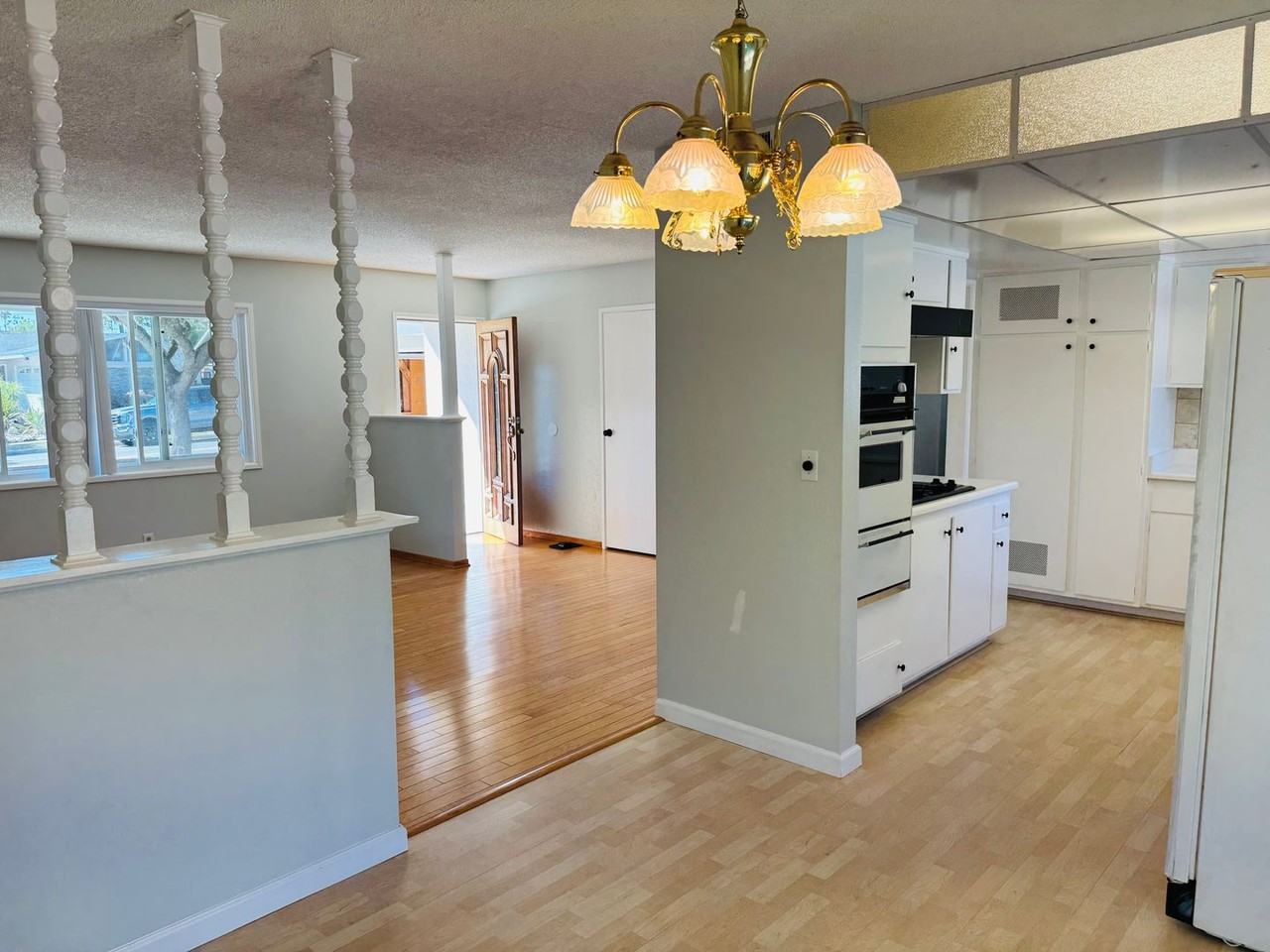 1204 Cardigan Ave - Photo 5 of 15