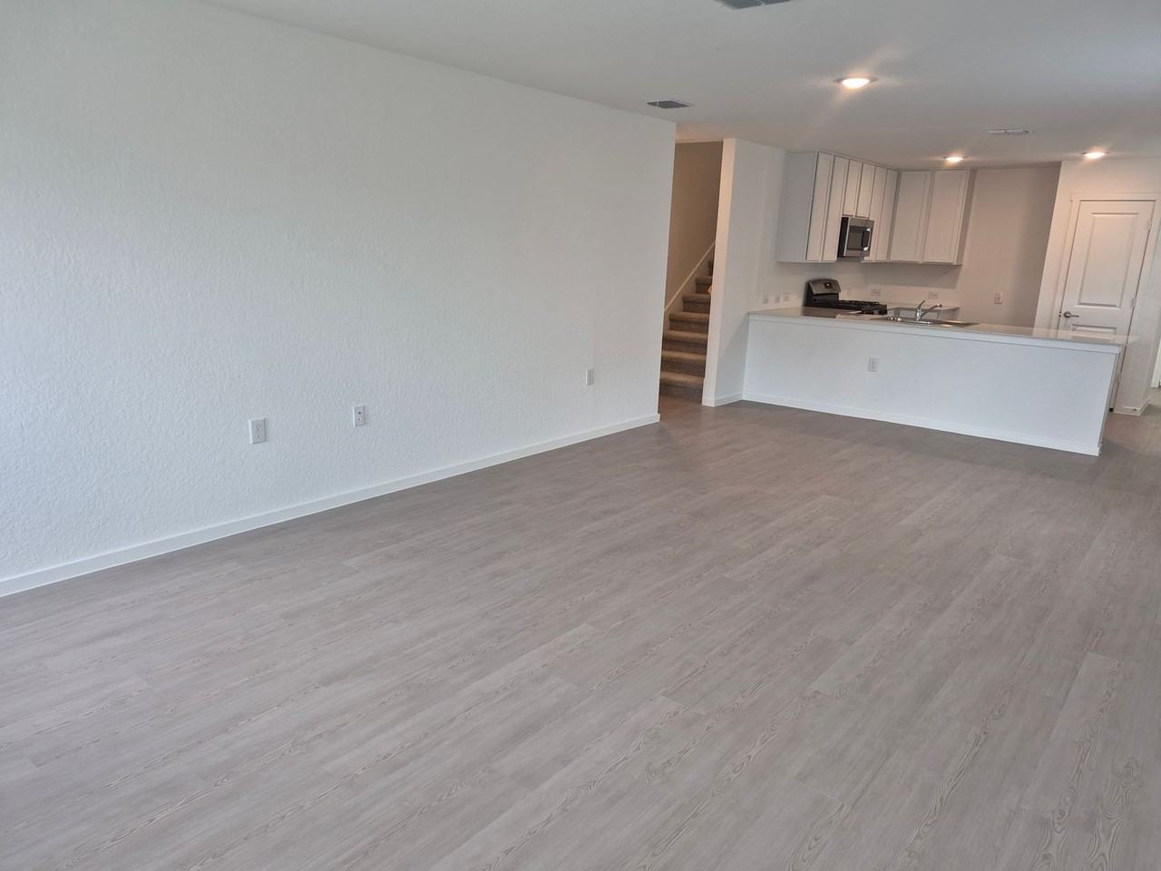 10806 Milas Pl - Photo 2 of 34