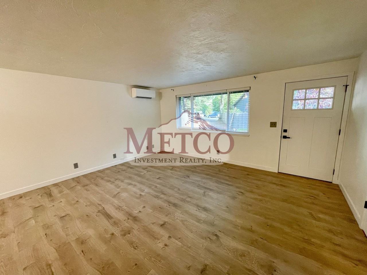 2817 Applewood Ln - Photo 4 of 17