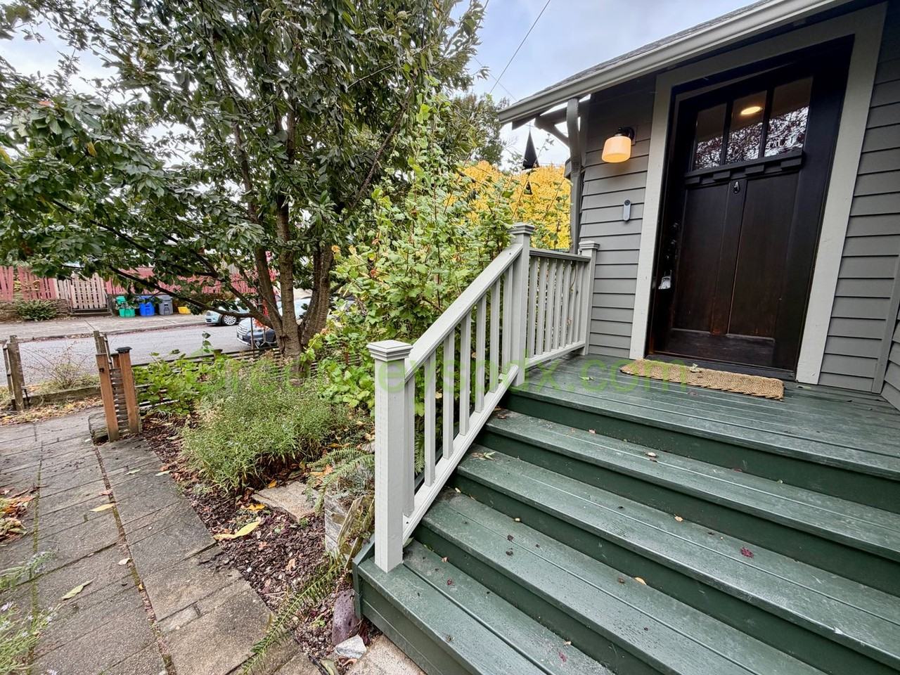 1507 N Watts St - Photo 3 of 30