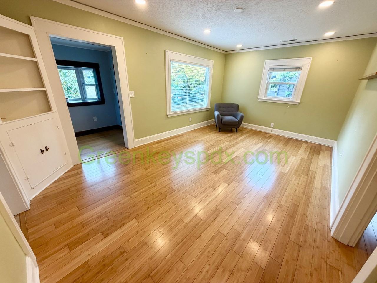 1507 N Watts St - Photo 6 of 30