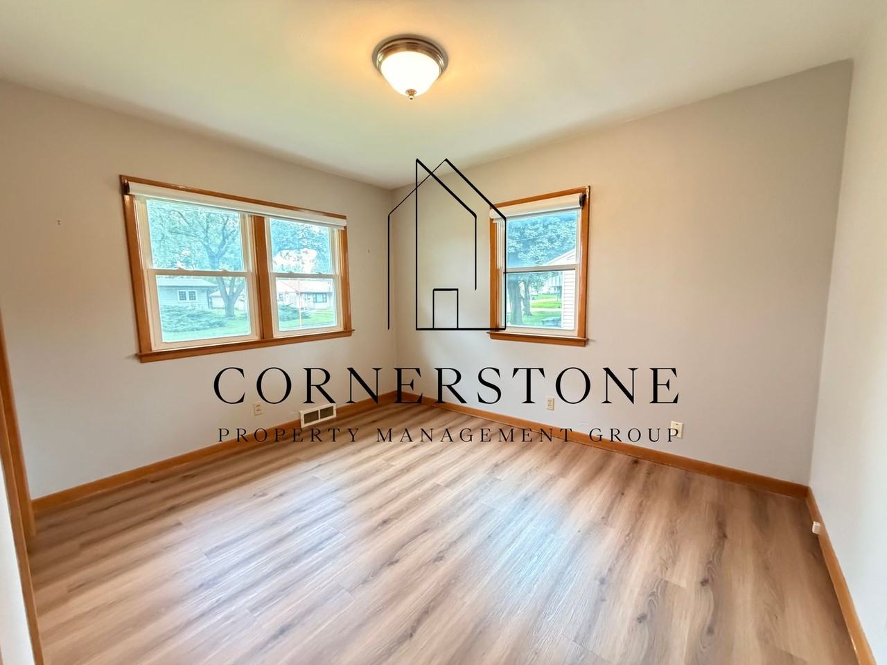1414 N 28th St - Photo 6 of 15