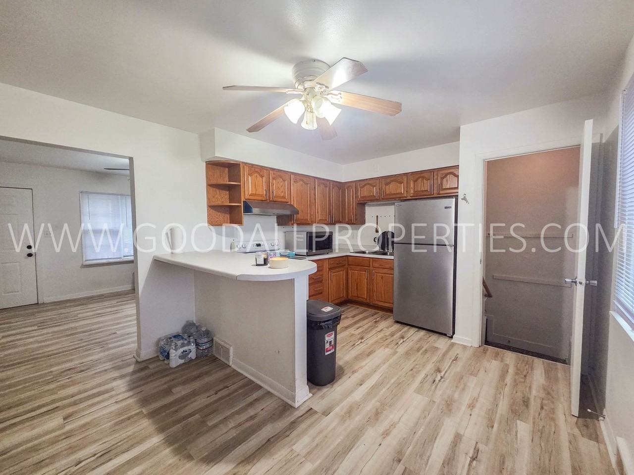 3409 Se 8th St - Photo 2 of 10